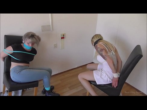 ❤️ Ihe riri ahụ / kechie ya na akwa / nwa agbọghọ nọ n'ahụhụ na porn% ig.makesexnotwar.ru% ️❤